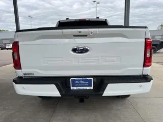 Ford F-150 2023 4x4 XLT 4 puertas SuperCrew 5.5 pies. SB