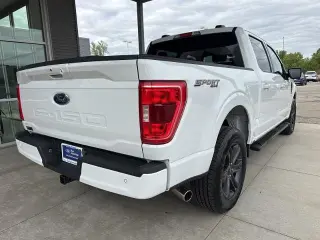 Ford F-150 2023 4x4 XLT 4 puertas SuperCrew 5.5 pies. SB