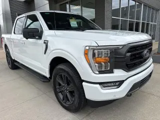 Ford F-150 2023 4x4 XLT 4 puertas SuperCrew 5.5 pies. SB