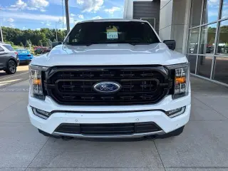 Ford F-150 2023 4x4 XLT 4 puertas SuperCrew 6.5 pies. SB