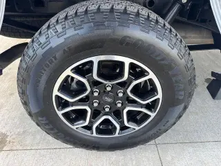 Ford F-150 2023 4x4 XLT 4 puertas SuperCrew 6.5 pies. SB