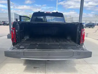 Ford F-150 2024 4x4 XLT 4 puertas SuperCrew 6.5 pies. SB