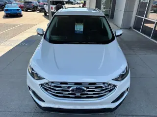 Ford Edge 2024 AWD Titanium 4 puertas SUV