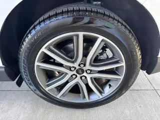 Ford Edge 2024 AWD Titanium 4 puertas SUV