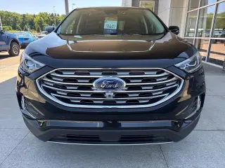 Ford Edge 2024 AWD Titanium 4 puertas SUV