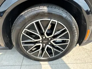 Ford Mustang Mach-E 2025 AWD Premium 4 puertas SUV