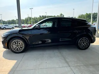 Ford Mustang Mach-E 2025 AWD Premium 4 puertas SUV