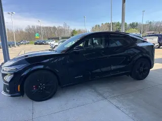 Ford Mustang Mach-E 2025 AWD GT 4 puertas SUV