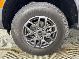Ford Ranger 2024 4x2 XLT 4 puertas SuperCrew con caja de 5.0 pies