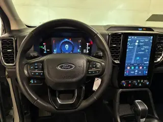 Ford Ranger 2024 4x2 XLT 4 puertas SuperCrew con caja de 5.0 pies