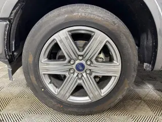 Ford F-150 2019 4x2 Lariat 4 puertas SuperCrew 5.5 pies. SB