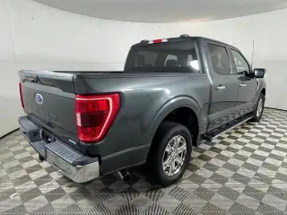 Ford F-150 2021 4x2 XLT 4 puertas SuperCrew 5.5 pies. SB