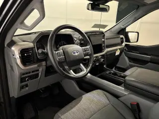 Ford F-150 2021 4x2 XLT 4 puertas SuperCrew 5.5 pies. SB