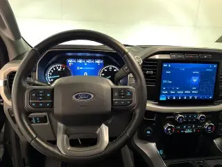 Ford F-150 2021 4x2 XLT 4 puertas SuperCrew 5.5 pies. SB