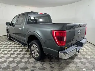 Ford F-150 2021 4x2 XLT 4 puertas SuperCrew 5.5 pies. SB
