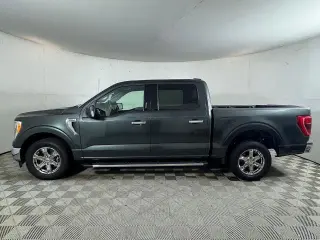 Ford F-150 2021 4x2 XLT 4 puertas SuperCrew 5.5 pies. SB