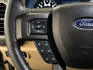 Ford F-150 2018 4x2 XLT 4 puertas SuperCrew 5.5 pies. SB