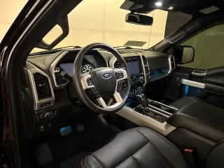 Ford F-150 2019 4x2 Lariat 4 puertas SuperCrew 5.5 pies. SB