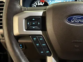 Ford F-150 2020 4x4 King Ranch 4 puertas SuperCrew 5.5 pies. SB