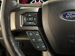 Ford F-150 2020 4x4 XLT 4 puertas SuperCrew 5.5 pies. SB