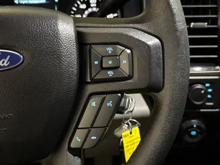 Ford F-150 2018 4x4 XLT 4 puertas SuperCrew 5.5 pies. SB