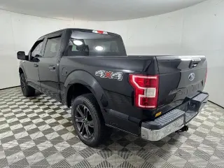 Ford F-150 2019 4x4 XLT 4 puertas SuperCrew 5.5 pies. Caja corta