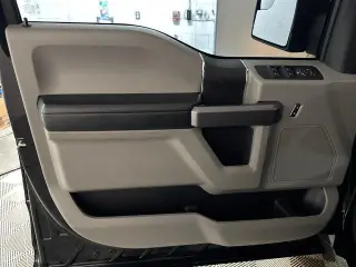 Ford F-150 2019 4x4 XLT 4 puertas SuperCrew 5.5 pies. Caja corta