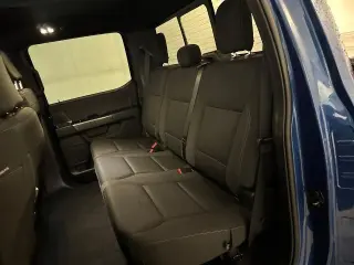 Ford F-150 2023 4x4 XLT 4 puertas SuperCrew 5.5 pies. SB