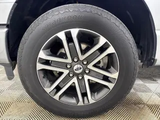 Ford F-150 2023 4x4 XL 4 puertas SuperCrew 5.5 pies SB
