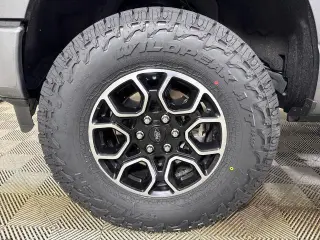 Ford F-150 2023 4x4 XLT 4 puertas SuperCrew 5.5 pies SB