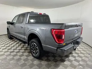Ford F-150 2023 4x4 XLT 4 puertas SuperCrew 5.5 pies SB