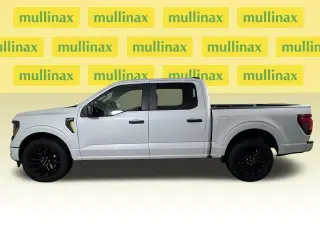 Ford F-150 2025 4x2 STX 4 puertas SuperCrew 5.5 pies SB