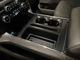 Ford F-150 2024 4x2 XLT 4 puertas SuperCrew 5.5 pies SB
