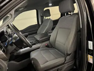 Ford F-150 2024 4x2 XLT 4 puertas SuperCrew 5.5 pies. SB