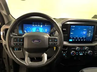 Ford F-150 2025 4x4 XLT 4 puertas SuperCrew 5.5 pies SB