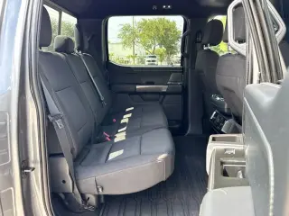 Ford F-150 2023 4x4 XLT 4 puertas SuperCrew 5.5 pies. SB