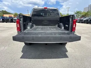 Ford F-150 2023 4x4 XLT 4 puertas SuperCrew 5.5 pies. SB