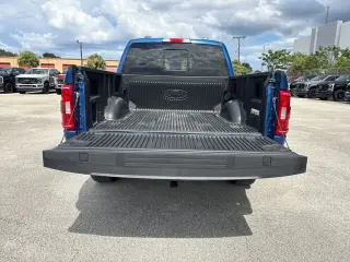 Ford F-150 2023 4x4 XLT 4 puertas SuperCrew 5.5 pies. SB