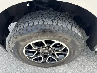Ford F-150 2023 4x4 XLT 4 puertas SuperCrew 5.5 pies. SB