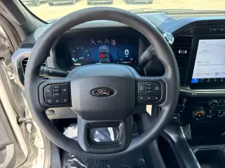 Ford F-150 2024 4x4 STX 4 puertas SuperCrew 5.5 pies. SB