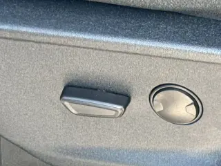 Ford F-150 2025 4x2 XLT 4 puertas SuperCrew 5.5 ft. SB