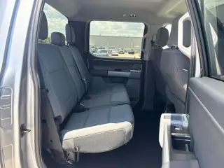 Ford F-150 2025 4x2 XLT 4 puertas SuperCrew 5.5 ft. SB