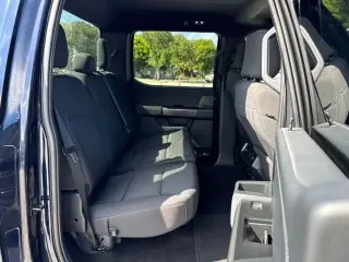 Ford F-150 2024 4x4 XLT 4 puertas SuperCrew 5.5 pies. SB