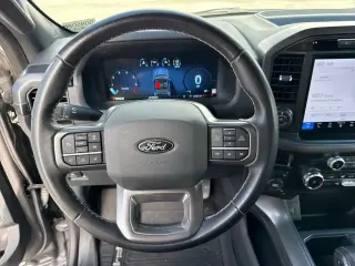 Ford F-150 2024 4x4 XLT 4 puertas SuperCrew 5.5 pies. SB