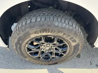 Ford F-150 2024 4x4 XLT 4 puertas SuperCrew 5.5 pies. SB