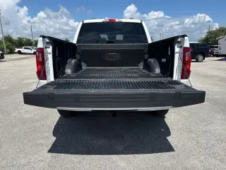 Ford F-150 2024 4x4 XLT 4 puertas SuperCrew 5.5 pies. SB