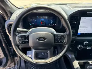 Ford F-150 2024 4x4 XLT 4 puertas SuperCrew 5.5 pies. SB