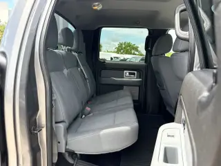 Ford F-150 2011 4x2 XLT 4 puertas SuperCrew Styleside caja 5.5 pies