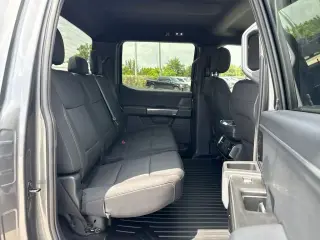 Ford F-150 2022 4x4 XLT 4 puertas SuperCrew 5.5 pies. SB