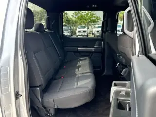 Ford F-150 2022 4x4 XLT 4 puertas SuperCrew 6.5 pies. SB